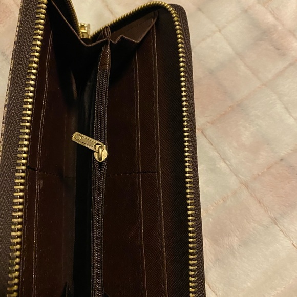 Wallet - Picture 2 of 3